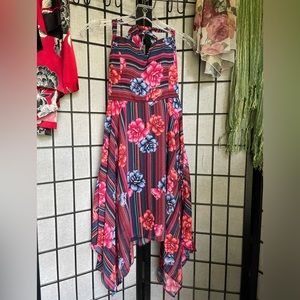 GUESS Woman’s Floral Knee Length Dress